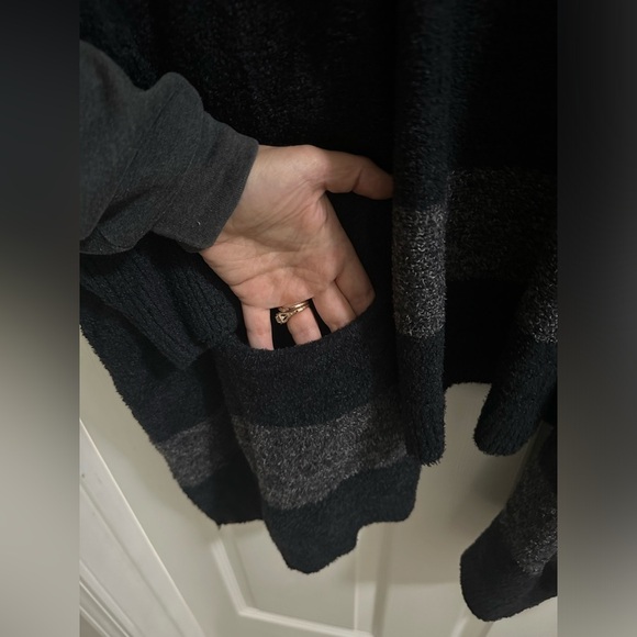 Barefoot Dreams Cozy Chic Lite Cliffside Wrap Cardigan O/S Black Graphite - Picture 7 of 9